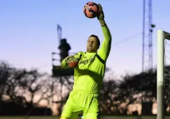 Colin Doyle disputa partido de tercera división