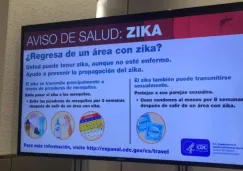 Este es uno de los mensajes que se muestran en el aeropuerto de Miami