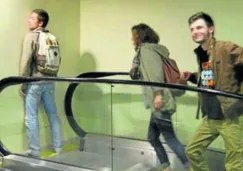 Escaleras van a dar a la pared 