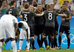 Alemania celebra el gol de Nils Petersen 