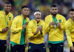 Neymar y compañía presumen su medalla de oro