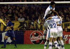 Los jugadores de Cruz Azul festejan el gol anotado en la Final de la Copa Libertadores 2001