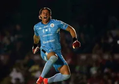José Rodríguez festeja por el gol