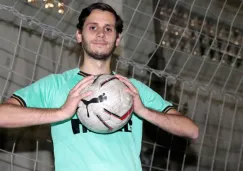 Bernardo Oehler posa para RÉCORD previo a un juego