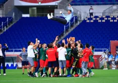 Video: Selección Mexicana de futbol cantó 'Cielito Lindo' en Villa Olímpica