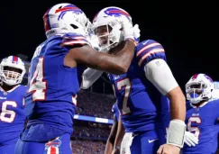 Josh Allen y Stefon Diggs festejando un touchdown