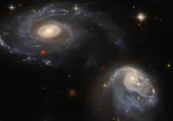 Telescopio Hubble detecta la interacción entre dos galaxias