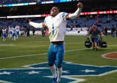 Jeff Okudah celebra el triunfo sobre los Bears