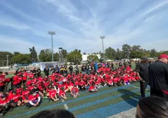 NFL: Impartió clínica de futbol americano a niños y niñas en CDMX