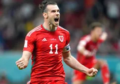 Gareth Bale festejando un gol con Gales