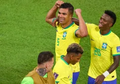 Casemiro y Vinícius Jr. celebran gol con Brasil vs Suiza