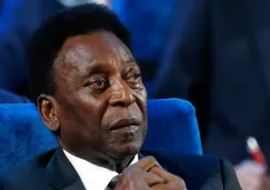 Pelé se encuentra internado por problemas de salud