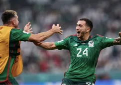 Luis Chávez celebra su tanto contra Arabia Saudita