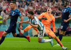 Julián Álvarez chocó con el portero de Croacia