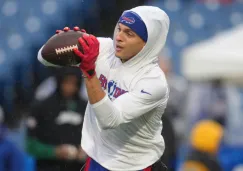 Mack Hollins llega con atuendo de playa al Highmark Stadium a -7°