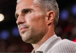 Feyenoord confirma a Robin Van Persie como nuevo director técnico