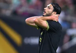 Jiménez se comió el gol que le pudo dar el triunfo a México