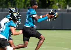 Jaguars firma a Travis Hunter