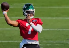 Justin Fields vuelve a practicas con Jets; apunta a estar listo para pretemporada 