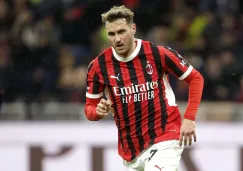 Chaco explica situación de Santiago Giménez en el Milán: 'Está donde quiere estar'