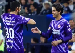 ¡El legado continúa! Jesús Corona deja los guantes a su hijo de 15 años en el marco de su retiro