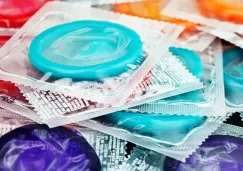 Cofepris alerta sobre venta de condones falsos en México