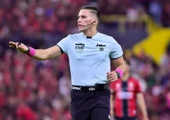 El árbitro protagonizó momento surreal en el Atlas vs Juárez