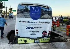 El golpe que recibió la unidad hizo que las personas se golpearan en el cuerpo.