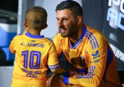 Gignac con fanático 