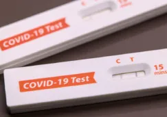 COVID-19 y gripe aumentan hasta tres veces el riesgo de infarto y derrames cerebrales, según estudio