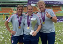 Laura Harvey y cuerpo técnico