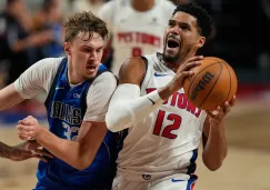 ¡Fiesta mexicana en la duela! Pistons se llevan la victoria ante Mavericks en el Mexico City Game