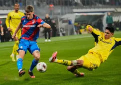 Fenerbahçe no pudo de visita con Viktoria Plzen en la Europa League con Edson Álvarez en la cancha