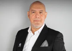 Henry Blanco en presentación