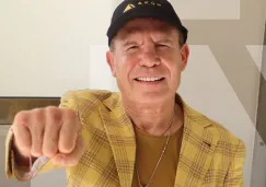 Julio César Chávez hizo visita a promotor 