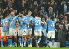 Manchester City golea al Liverpool y se mete a la carrera por el título de Premier League