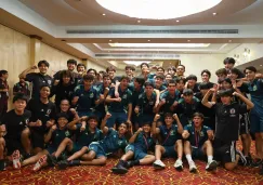 Amuletos de la suerte: México celebra con Japón su pase a los Octavos de Final Sub-17 Selección Mexicana y de Japón