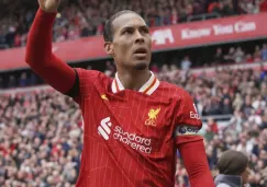 Van Dijk admite crisis en Liverpool: "Defraudamos a Slot y a nosotros mismos"