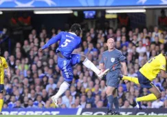 Essien abrió el marcador en Stamford Bridge con un golazo