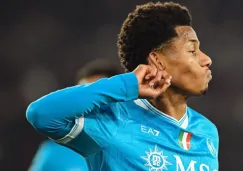 Neres anotó el único gol del partido 