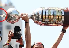 ¡A lo Sergio Ramos! Flamengo rompe trofeo de Copa Libertadores