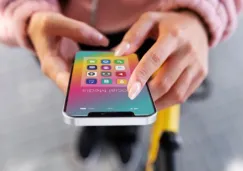 Hay varios trucos para que la energía de tu móvil dure un poco más de lo normal.