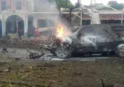 La onda expansiva también dañó vehículos, viviendas, comercios y Hospital Comunitario. La onda expansiva también dañó vehículos, viviendas, comercios y Hospital Comunitario.