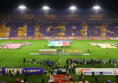 Afición de Tigres se lucen con espectacular mosaico en la Final de Ida