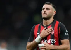 Santiago Giménez será operado 