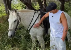 Javier Hernández en el campo