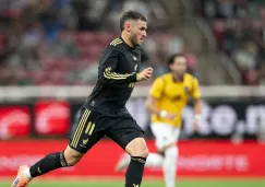 Vasco Aguirre llevará a Santiago Giménez al Mundial