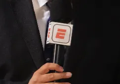 Comentarista de ESPN se mete en pleito por Trump