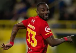 Quiñones la rompe en Arabia, ya son 47 sus participaciones en goles