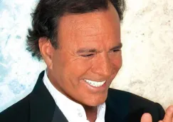 Julio Iglesias enfrenta presunto caso de abuso: “Me sentía un objeto”